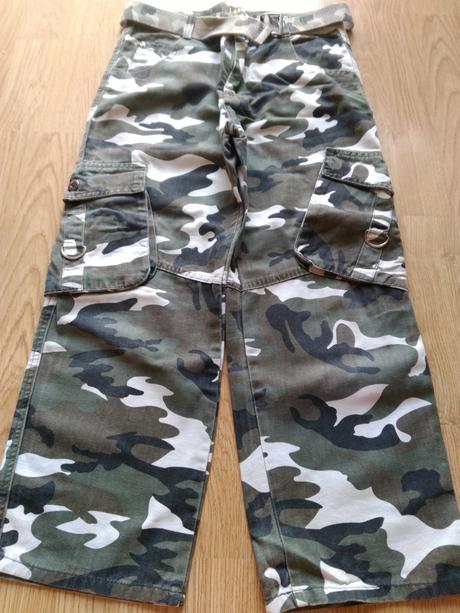 Maskáčové nohavice, 152