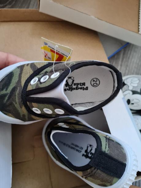 Maskacove topanky, 20