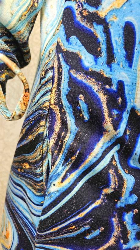 Zlato-modré šaty, m