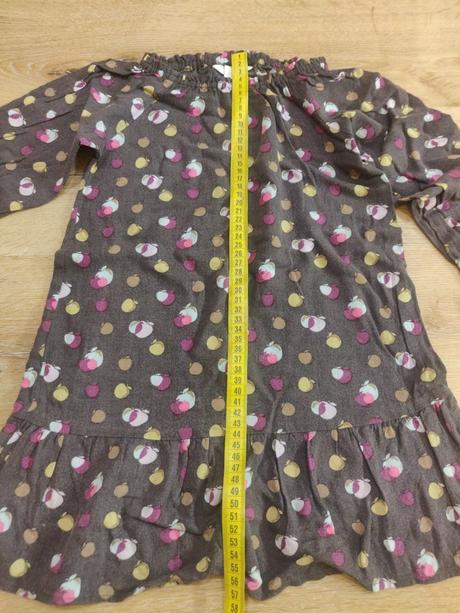 Nohavice a tunika, 104–116