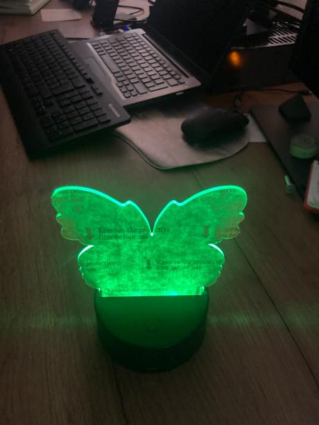 Nočná lampa motýľ, 