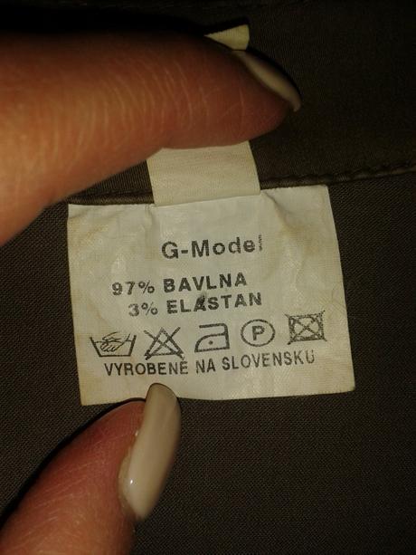 Olivova bundička, 38