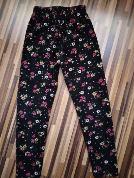 Zateplené legíny s kvietkami, 128