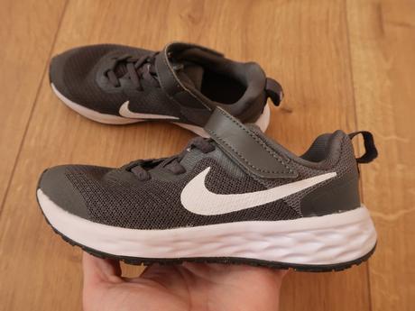 Chlapčenské tenisky nike č. 28,5 (18,5cm) top stav, nike,28