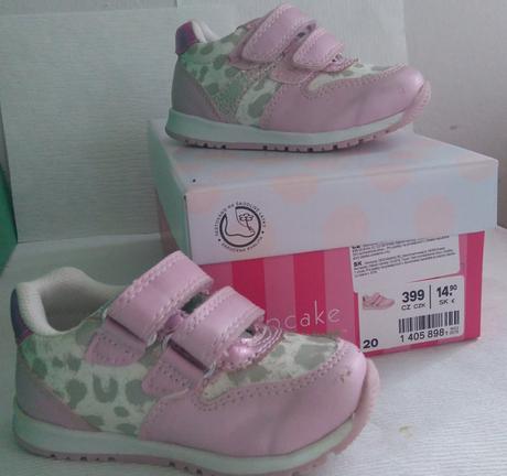 Dievčenské botasky, tenisky nike, 20