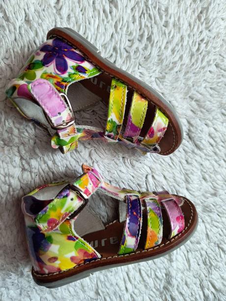 Nádherné kožené sandálky piure 20, 20