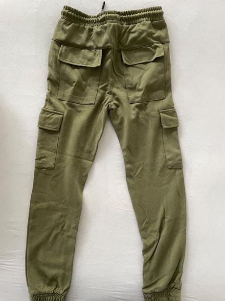 Teplaky, reserved,158