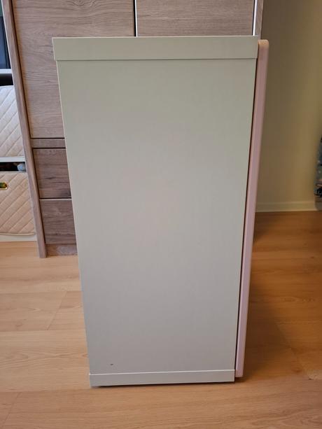 Skrinka z kolekcie ikea stuva, dvierka fritids,