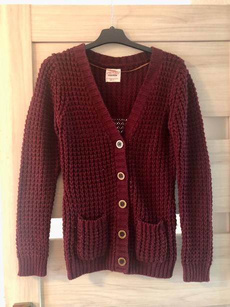 Sveter, clockhouse,s