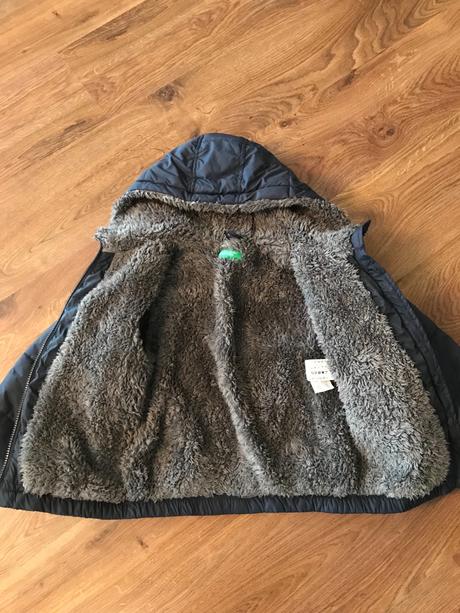 Benetton zimna bunda, benetton,110