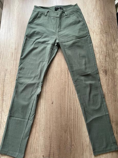 Elegantné dámske nohavice, m