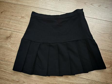 Krásna predkladaná sukňa, h&m,164