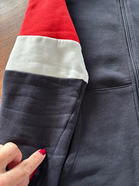 Mikina s kapucňou, next,146