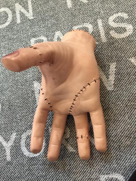 Damsky kostym wednesday a vec m, 