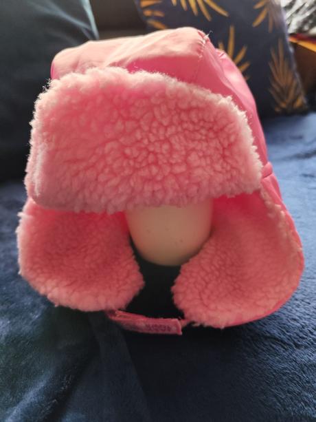 Zimná ciapka, lazy town,110