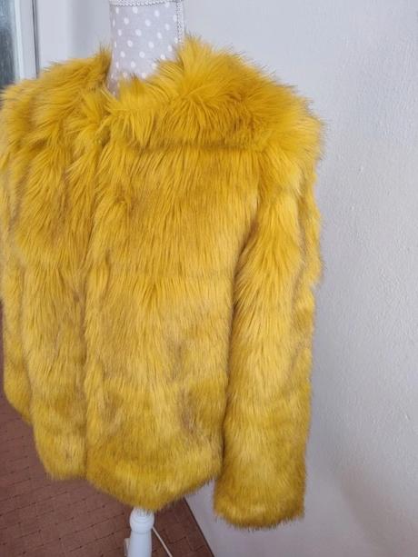 Žltý umelý kožuštek bershka veľ. m, bershka,m