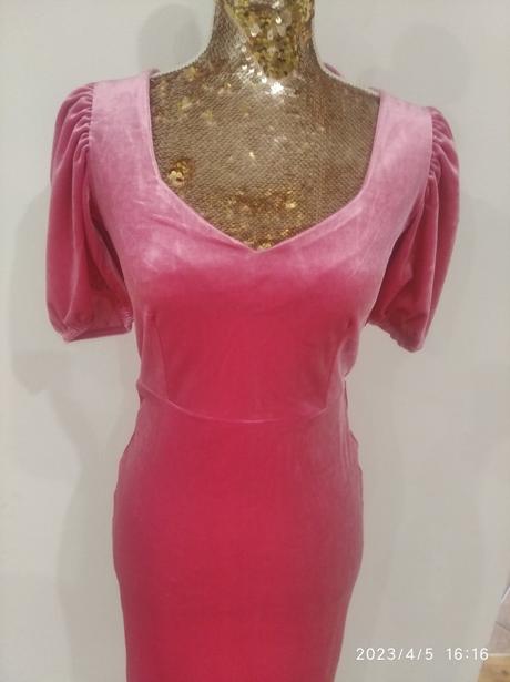 Ruzove reserved saty, reserved,s