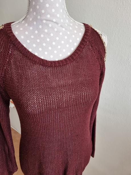 Bordový priadzový svetrík s, s