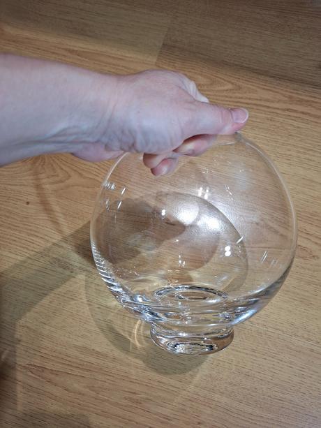 Sklenená dekoračná dóza, 