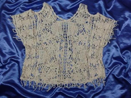 Kvalitný čipkovaný top, m