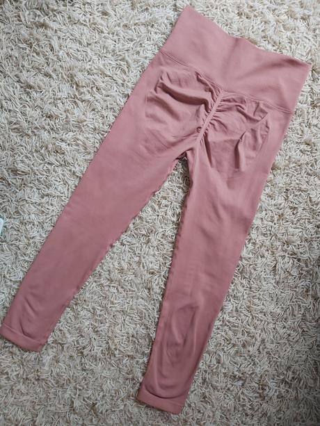 Perfektne leginy,push app, s