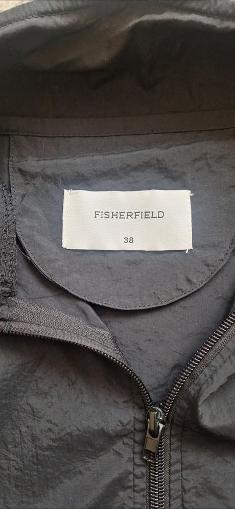 Tenká bunda, gate,38