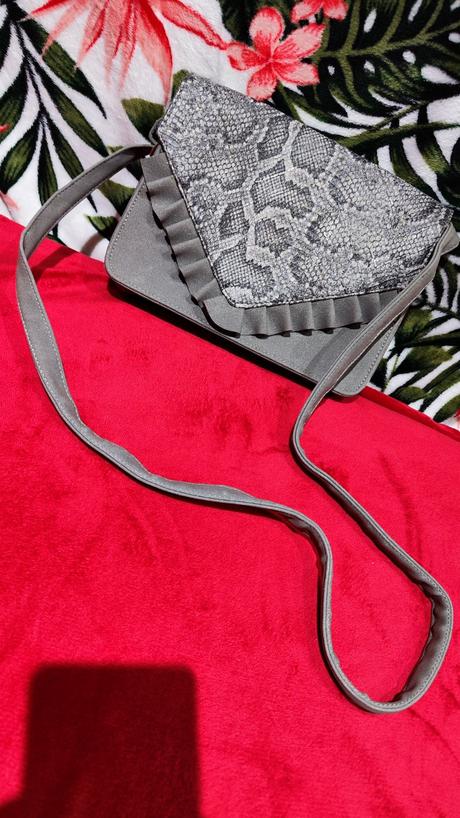 Šedá crossbody kabelka,