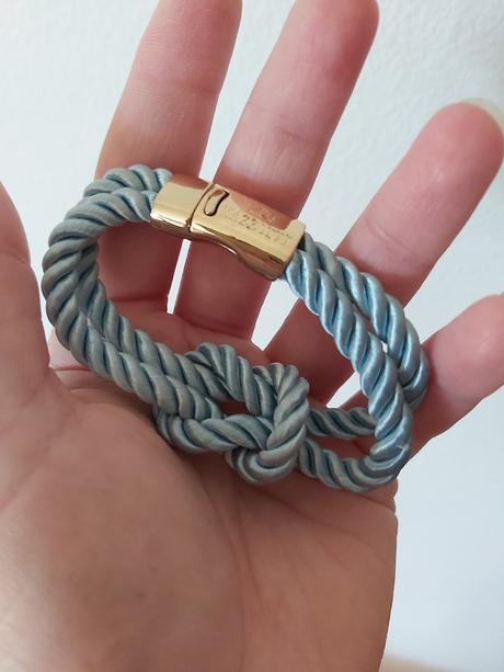 Náramok leo mazzotti., 