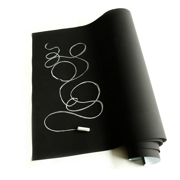 Tabuľová fólia na stene