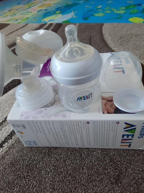 Avent odsavacka na mlieko,