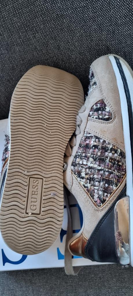 Guess 37, guess,37