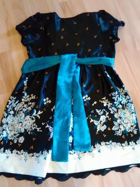 Letné šaty s maslou, l