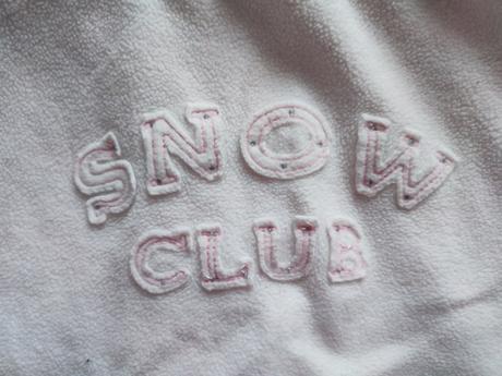 Vesta dievčenská s vločkou, 128