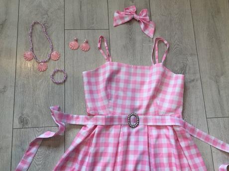 Damsky kostym barbie  l, 