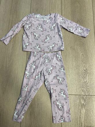 Pyžamo s jednorožcami, h&m,86