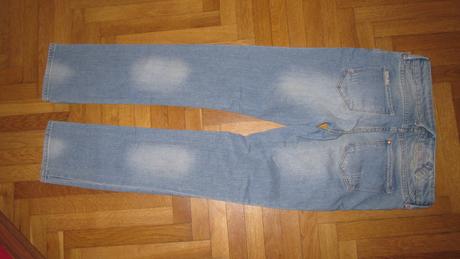 Dievcenske rifle , 152