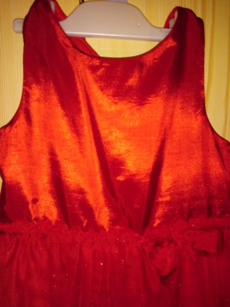 Červené šaty, h&m,128