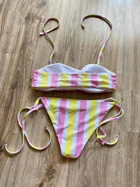 Dievčenské plavky, m