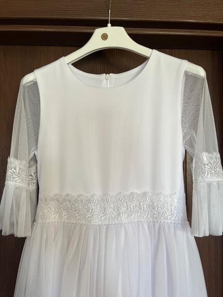 Šaty na 1. sväté prijímanie, 152