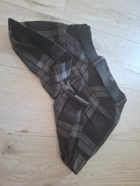 Dámske šortky na zimu, fishbone,s