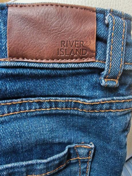 Rifle, river island,140