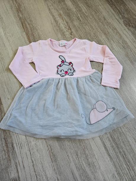 Saty s tylovou suknou, 92