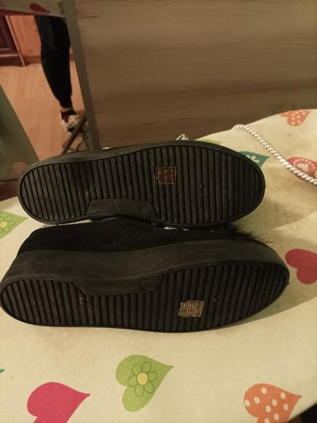 Topánky už aj s poštou, 41