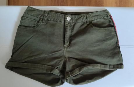 Khaki šortky amisu, amisu,s