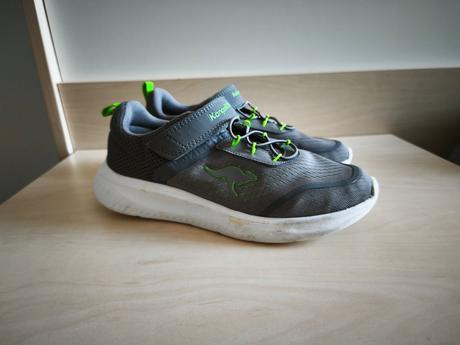 Tenisky, kangaroos,35