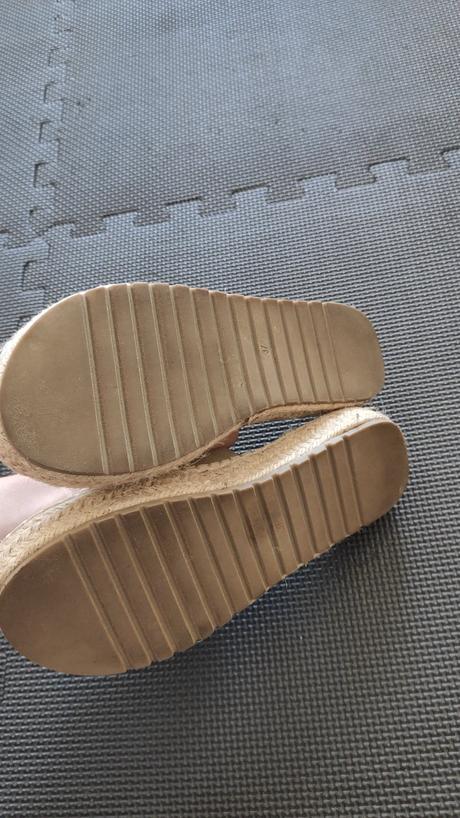 Šľapky na leto zn. emmshu, 37