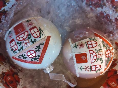 Ručné maľované sklenené gule,