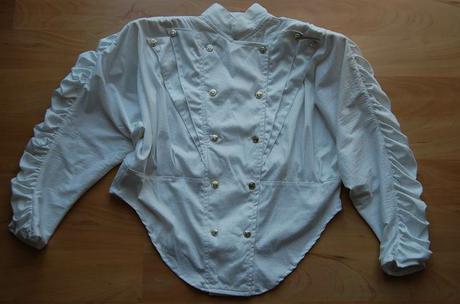 Biely komplet so zlatymi ozdobami, m