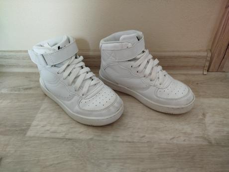 Botasky, deichmann,31