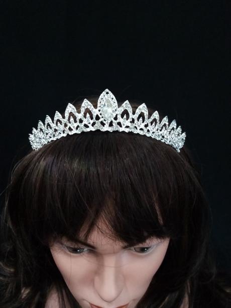 Korunka na prvé sväté prijímanie, svadbu, 